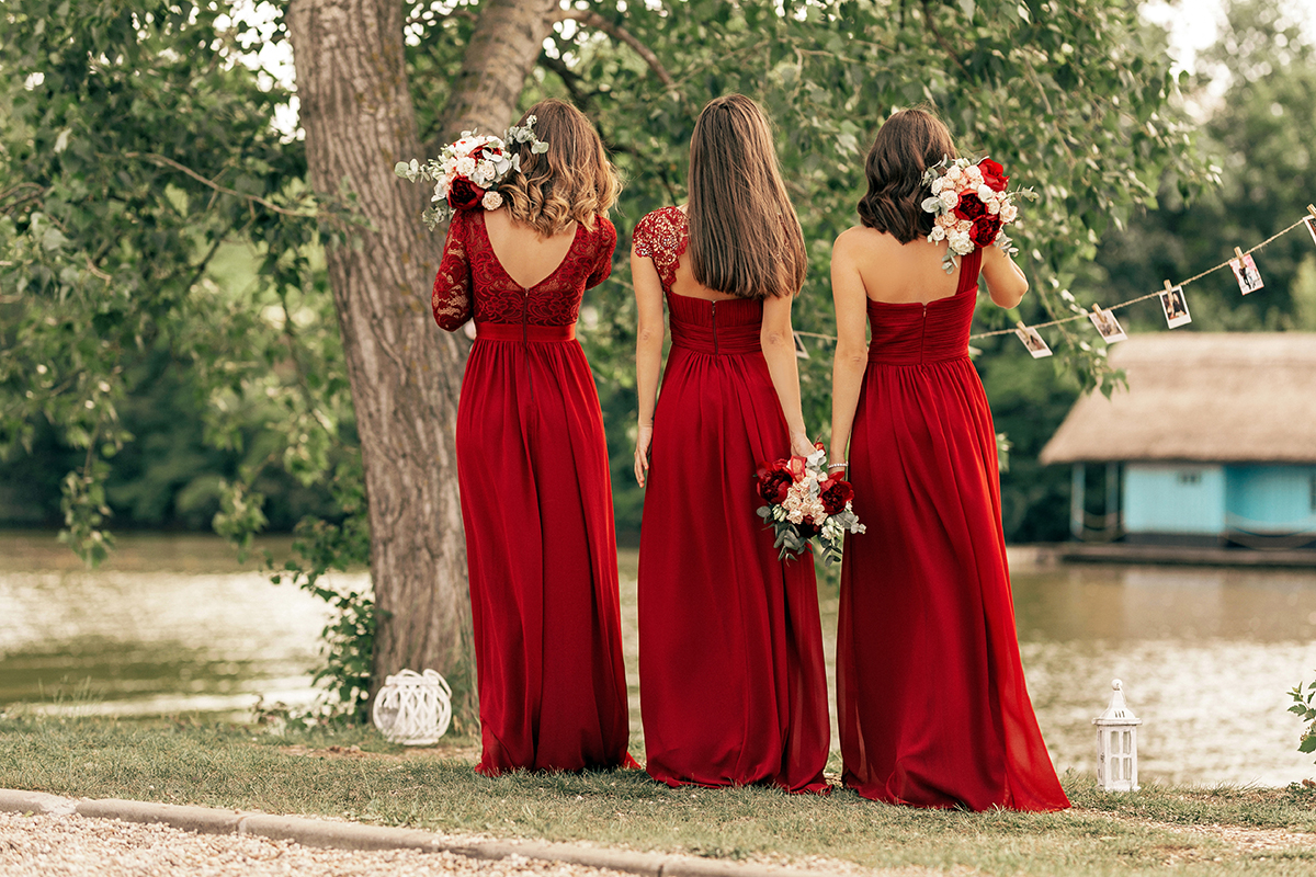 larisa costea, florina mindu, bridesmaids, wedding inspo, wedding, wedding inspiration, 2018, wedding season, domnisoare de onoare, rochii, rochii pentru domnisoare de onoare, rochie visinie,dark red dress, red dress, bridesmaids dresses, wedding guest, ever pretty, cheap dresses, affrodable rpice, best bridesmaids, california, wedding photography, royal rose, royal rose bucharest, wedding flowers, bouqets, flori pentru nunta, nunta, trandafiri, bujori, parcul herastrau,sedinta foto, rochii lungi, rochie lunga, fashion blog, blogger, 