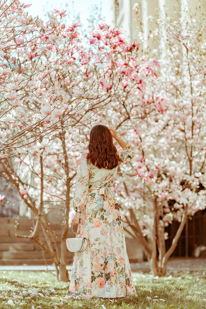 larisa costea, larisa costea blog, larisa costea style, magnolias, magnolii, magnolii din bcuuresti, magnolie drept, facultatea de drept, rochi cu print floral, copaci infloriti, blossom trees, sping, april, 2019, sping 2019, magnolia trees, most beautiful magnolias, cele mai frumoase magnolii din bucuresti, flower print dress, chicwish, long dress, rebecca minkiff, shopbop, white boots, booties, ankle boots, white headband, ana dumitru, velvet headband, prada, headband trend, pearls, pearl necklace, girl and flowers