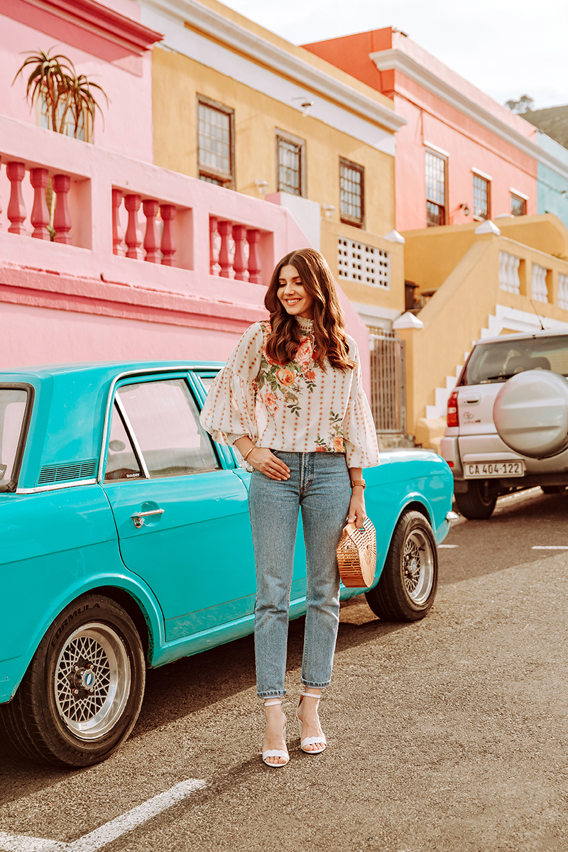 larisa costea,larisa costea blog, fashion blog, travel blog, traveler, cape town, bo-kaap, neighbourhood, colourful buildings, rainbow buildings, vintage car, chicwish floral top,floralprint, chic top, vintage jeans, chic look,outfit, cult gaia, bamboo bag, white sandals, sam edelman, best vacation, best destination, south africa 