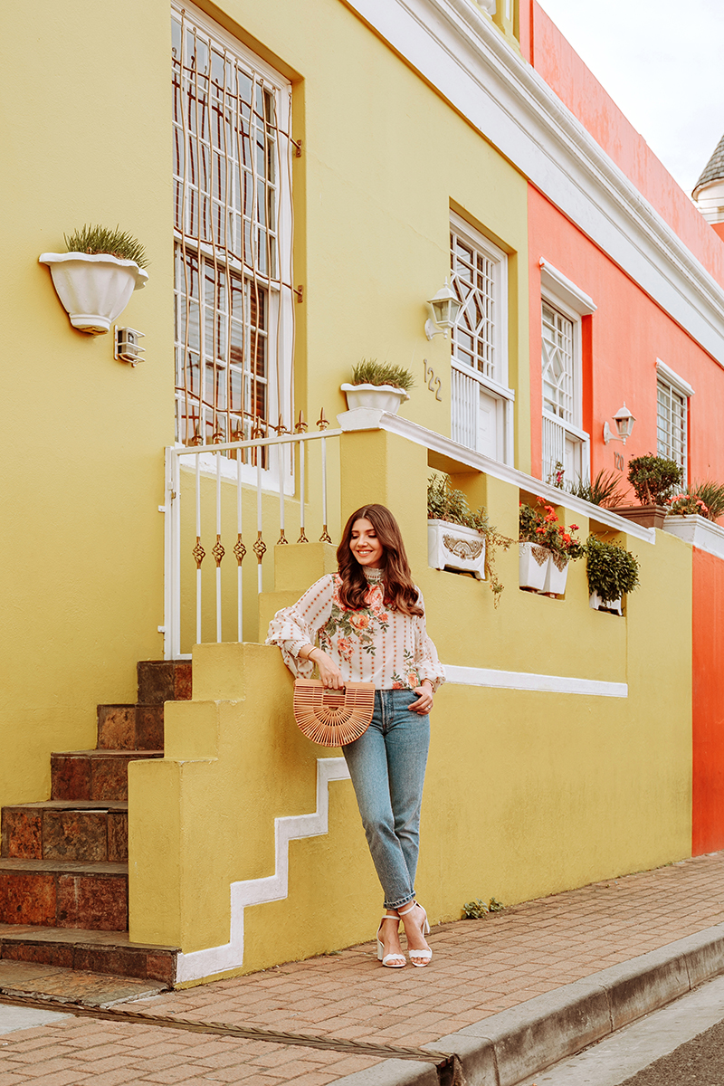 larisa costea,larisa costea blog, fashion blog, travel blog, traveler, cape town, bo-kaap, neighbourhood, colourful buildings, rainbow buildings, vintage car, chicwish floral top,floralprint, chic top, vintage jeans, chic look,outfit, cult gaia, bamboo bag, white sandals, sam edelman, best vacation, best destination, south africa 