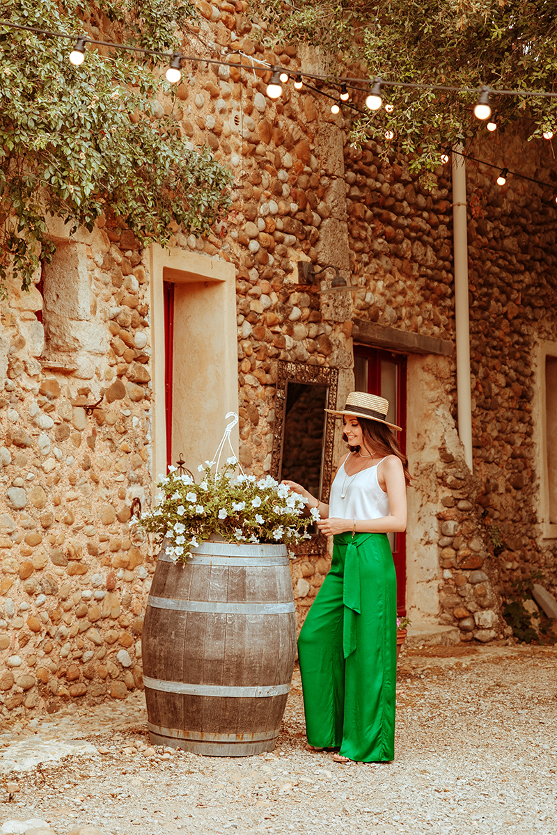 larisa costea, larisa style, larisa in provence, larisa costea blog, travel blog, fashion blog,ootd,outfit inspiration, summer holiday outfit, summer outfit,provence,le clos des collines, chambre de hotes, gites, france, franta, vacanta in franta, france holiday, best hotels,best destination, best vacation, summer 2019, best summer location, natural, peaceful, rustic,provencal, provensal, deco, romantic, breakfast, dinner, ratatouille, lavender, lavande