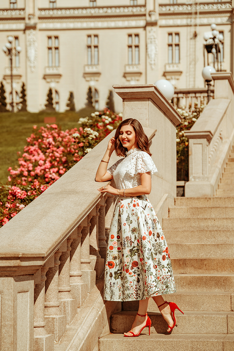 larisa costea, larisa costea blog, fashion blog, travel blog, iasi, romania, larisa in romania, ootd,outfit inspiration, palace of culture, palatul culturii, chicwish,white lace top,feminine look, lady like, a line skirt,midi skirt,floralprint skirt, chicwish skirt, velvet sandals,red velvet,summer outfit, falloutfit, feminine outfit