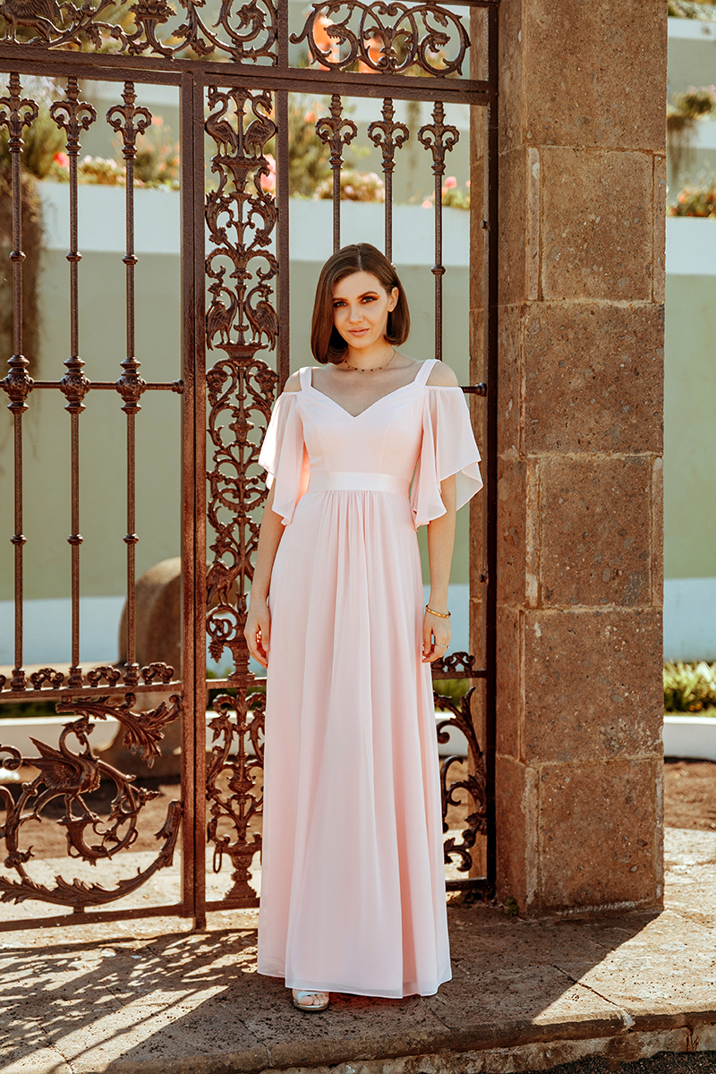 larisa costea, larisa costea blog, fashion blog, fashion blogger, outfit inspiration, wedding guest, bridesmaid, ever pretty, leiceo de taoro, tenerife, orotava, la orotava, jardin victoria, victoria gardens, best destination, best location, holiday, vacation, tenerife 2020, janurary, great weather, pink long dress, elegant dress, best dresses, best dressed guest