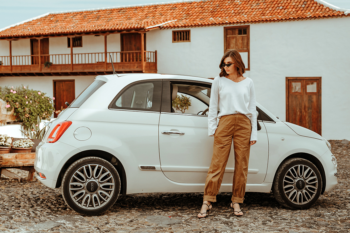 larisa costea, larosa costea blog, larisa style, goldcar, las casas del camino real,. fiat 500, car lover, rental, rent a car, goldcar.es, rent a car in tenerife, gran canaria, white car, best rental, option, cheap rentals, trip, traveler, 2020, best destination, best vacation, bets hotels, ootd, outfit inspiration, spring outfit, cargo pants, kitten heel sandals, mini sunglasses, cool style, what to wear