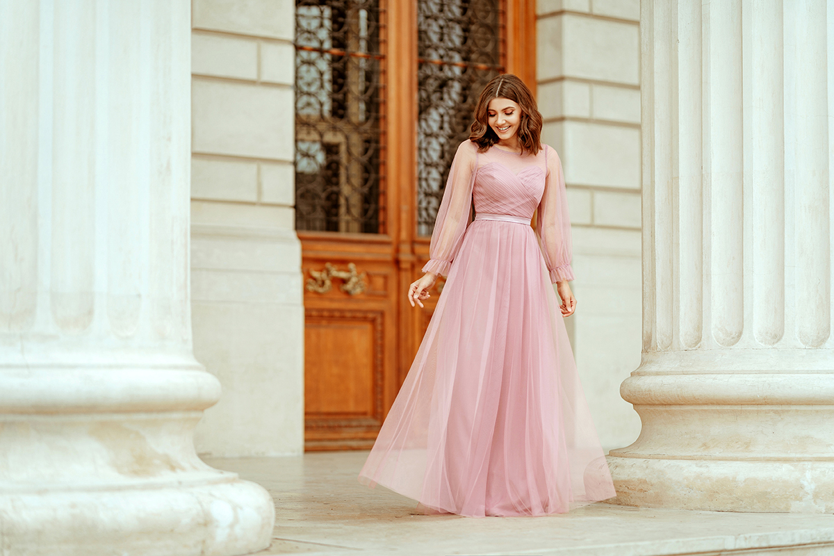 larisa costea, larisa costea blog, wedding guest, long dress, prom dress, ball dress, tulle pink dress, ever pretty, special ocazion dresses, pink dress, city center, event phtoshooting, bridesmaid dress, rochie lunga, rochie de ocazie, rochie tulle roz